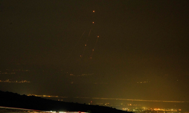 Ισραήλ: Ρουκέτες της Χεζμπολάχ εναντίον στρατιωτικής βάσης κοντά στο Τελ Αβίβ