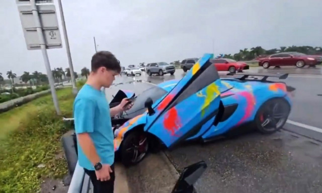 Ένας 21χρονος ΥouTuber τράκαρε την McLaren του - Δείτε πώς... τα κατάφερε