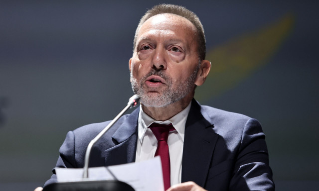 Στουρνάρας: «Χρειάζεται σταδιακή χαλάρωση μέχρις ότου το επιτόκιο καταθέσεων φθάσει στο 2%»