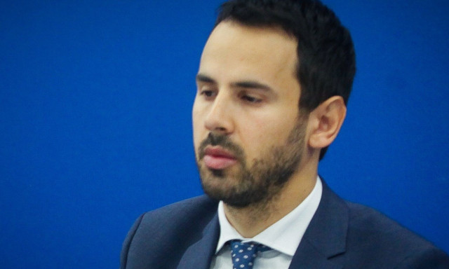 Ρωμανός: «Είδαμε τον διορισμένο πρόεδρο Νίκο Παππά να προσπαθεί να παραστήσει τον κανονικό Πρόεδρο»