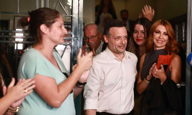 Εκλογές ΠΑΣΟΚ: Στηρίζει Δούκα ο Νίκος Παπανδρέου