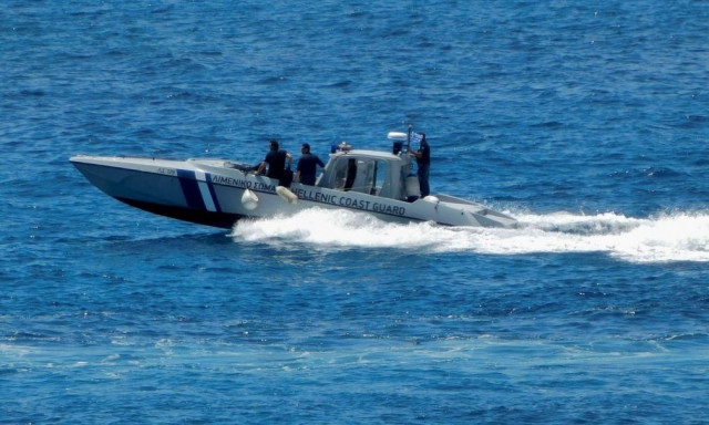 Μαζικές αφίξεις μεταναστών σε Τήλο και Σύμη - Περιπετειώδης σύλληψη διακινητών