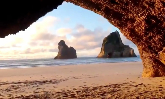 Πού βρίσκεται η εμβληματική «ταπετσαρία» των Windows 10