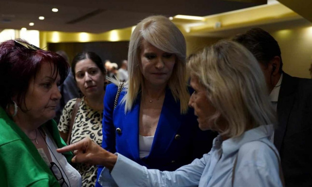 ΣΥΡΙΖΑ: Μπουλέκος κατά Τζάκρη και στη μέση... Γλέζος