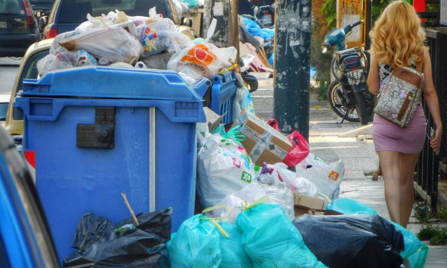 Γιατί «πλημμύρισε» σκουπίδια το Ηράκλειο;