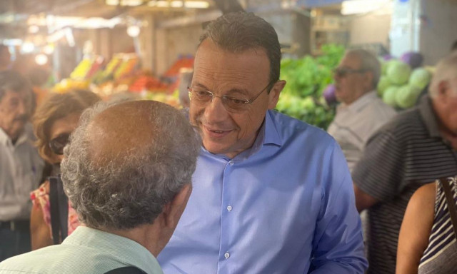 Τη σκεπαστή αγορά Καλλιθέας επισκέφθηκε ο Φάμελλος