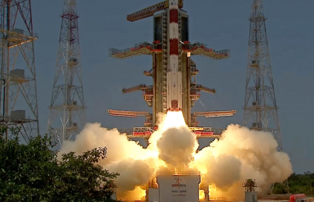 Ινδία: Ανοίγει δρόμους για στρατιωτικό εκσυγχρονισμό και εξερεύνηση του διαστήματος