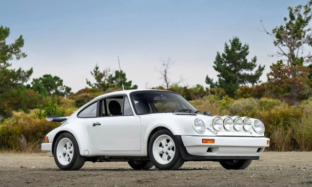 Πωλείται μία από τις συνολικά 21 Porsche Type 954