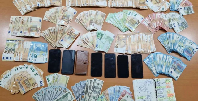 Κέρκυρα: «Πρέπει να προσέχουμε» - Οι διάλογοι των εκβιαστών εφοριακών