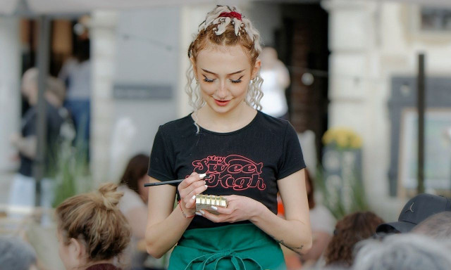 Φιλοδωρήματα: Αφορολόγητα έως 3.600 ευρώ τον χρόνο - Τι πρέπει να ξέρουν οι εργαζόμενοι