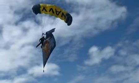 Τουρκία: Δεκαπεντάχρονη νοσηλεύεται στην εντατική - Έπεσε αλεξίπτωτο πλαγιάς πάνω της