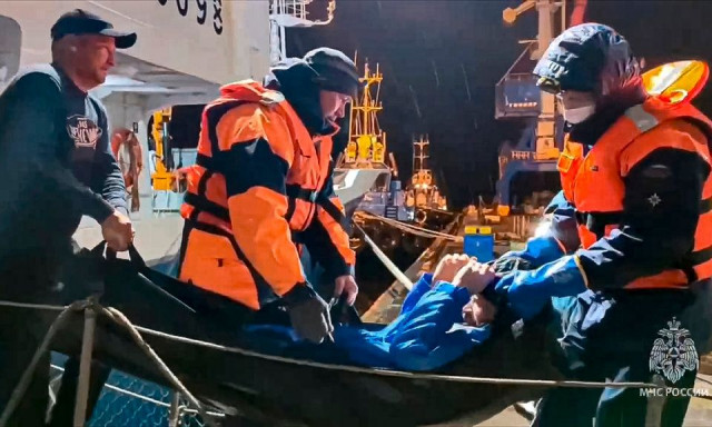 «Οδύσσεια» στα κύματα για 46χρονο Ρώσο: Σώθηκε μετά από 67 ημέρες στην πιο κρύα θάλασσα της Ασίας