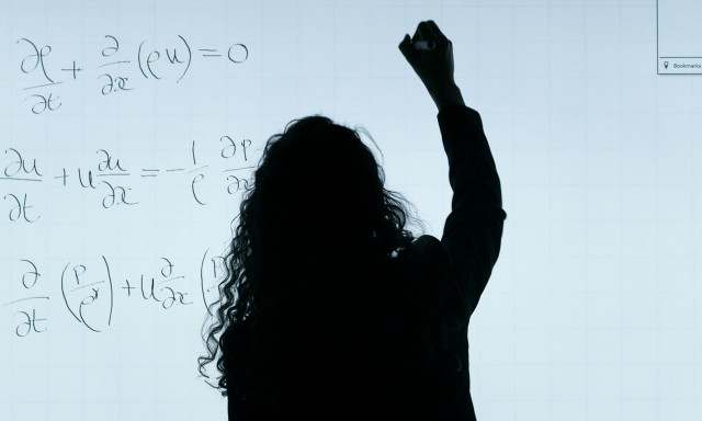 Κενά στα σχολεία: Νέα ειδική προκήρυξη αλλά και τοπικές προσκλήσεις για τους αναπληρωτές