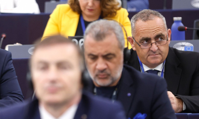 Φρέντι Μπελέρης: Ερώτηση στην Κομισιόν για τα αναγκαία «εργαλεία» προς επίλυση του δημογραφικού