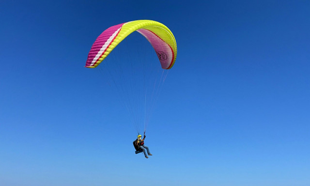 Θεσσαλονίκη: Τα βίντεο που ανέβαζε από τις πτήσεις του ο 40χρονος που σκοτώθηκε κάνοντας παραπέντε