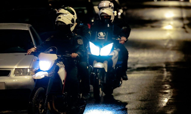 Παγκράτι: Η στιγμή που άνδρας μαχαιρώνει τον πρώην εργοδότη του - Είχε καταδικαστεί για δολοφονία