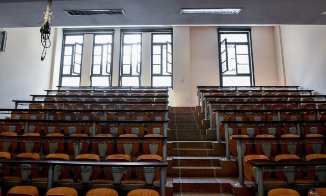 Μετεγγραφές φοιτητών: Με ποια κριτήρια γίνονται – Τι ισχύει για τη μετακίνηση σε άλλο τμήμα