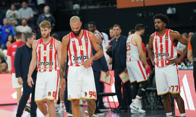 Euroleague: Πίσω… μπάζει και έχασε από την Αναντολού Εφές ο Ολυμπιακός