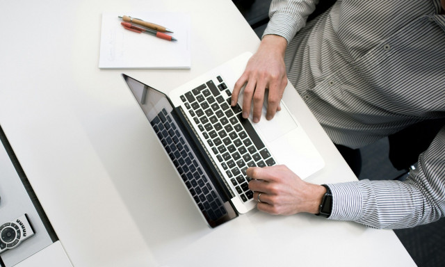 Έκανε αγωγή στον εργοδότη της επειδή δεν τη χαιρετούσε και δικαιώθηκε