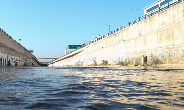 Σπηλαιολόγος για τις λίμνες στον Κηφισό: «Όλα τα υπόγεια ποτάμια της Αττικής είναι σουρωτήρια»