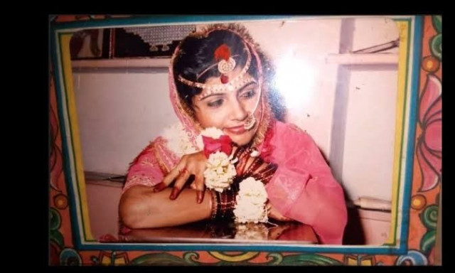 Ινδία: Το «φριχτό» τέλος μιας έφηβης χήρας - Κάηκε ζωντανή στη νεκρική πυρά του συζύγου της