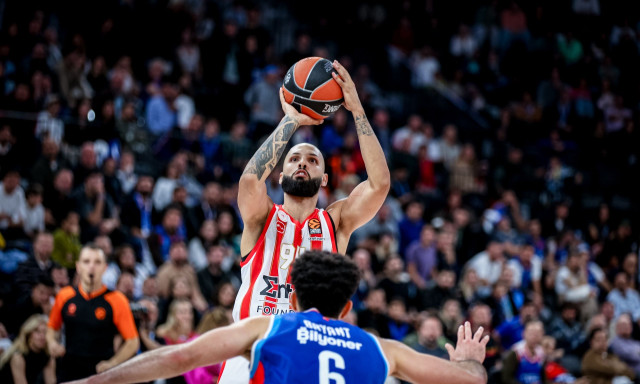 «Πνίγηκε» ο Ολυμπιακός, «Το σχέδιο της νίκης» Αλμέιδα - Τα πρωτοσέλιδα των αθλητικών εφημερίδων