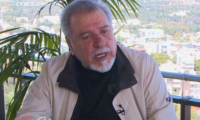 Τάσος Χαλκιάς: «Με έκαναν επίτιμο μέλος της Πανελλήνιας Ομοσπονδίας των υδραυλικών»