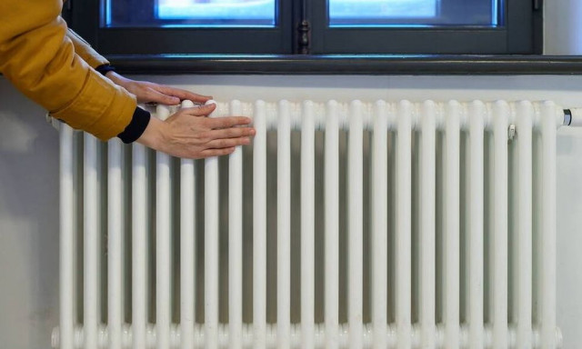 Σκόνη στο εσωτερικό του καλοριφέρ: Πεντακάθαρο σε ελάχιστα δευτερόλεπτα