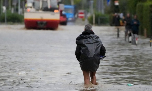 Ένας νεκρός λόγω της κακοκαιρίας στη Μπολόνια - Παρασύρθηκε από τα ορμητικά νερά