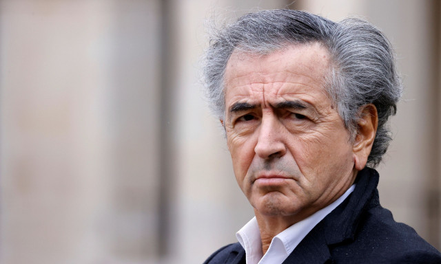 Μπερνάρ Ανρί Λεβί: Μπήκαμε σε έναν νέο παγκόσμιο πόλεμο, λέει o κορυφαίος Γάλλος φιλόσοφος