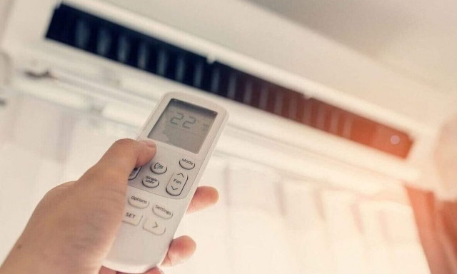 Ηλεκτρικό ρεύμα: Τι ισχύει για τις επιδοτήσεις, τα τιμολόγια και τις πιο συμφέρουσες λύσεις