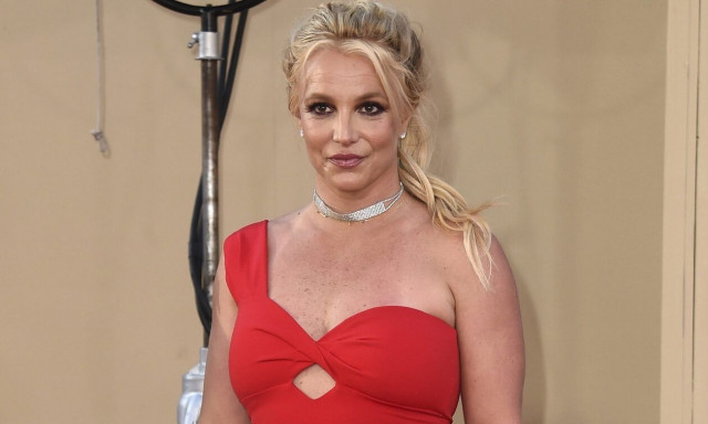 «Ουπς... το έκανα ξανά»: Η Μπρίτνεϊ Σπίαρς ανέβασε βίντεο από τη μέρα που παντρεύτηκε τον εαυτό της