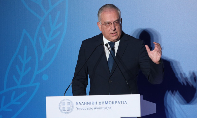 Τάκης Θεοδωρικάκος: «Δεν θα σταματήσουμε την προσπάθεια για την αποκλιμάκωση των τιμών»