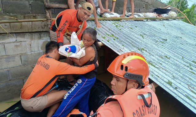 Φιλιππίνες: Σαρώνει η καταιγίδα Trami - Τουλάχιστον 14 νεκροί, χιλιάδες έφυγαν από τα σπίτια τους