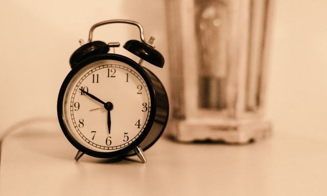 Αλλαγή ώρας 2025: Πότε αλλάζει σε χειμερινή - Θα γυρίσουμε τους δείκτες μία ώρα πίσω