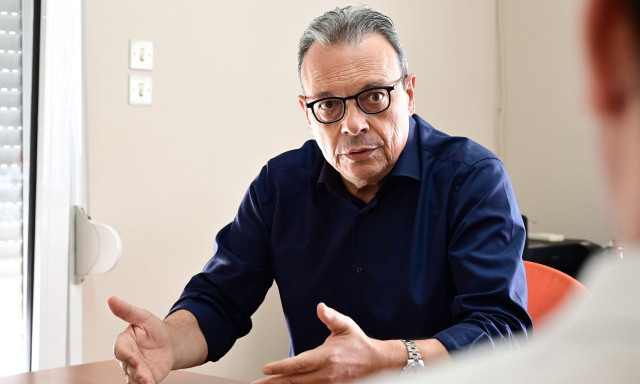 Φάμελλος κατά Κασσελάκη για τους συνέδρους: Οι Αριστεροί και οι Αριστερές δεν είναι κουκιά