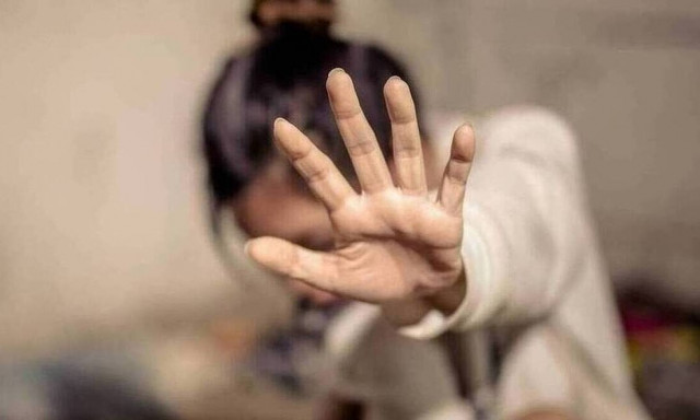 Μυτιλήνη: «Δεν υπάρχει θέμα πορνείας και μαστροπείας» - Τι απαντά ο δικηγόρος της 13χρονης