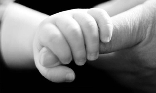 Κύπρος: Τραγωδία στη Λεμεσό – Βρέφος 5 μηνών εντοπίστηκε νεκρό στο κρεβατάκι του