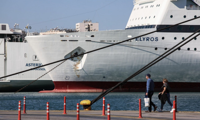 Απεργία ΠΝΟ: Δεμένα για τρίτη μέρα τα πλοία στα λιμάνια
