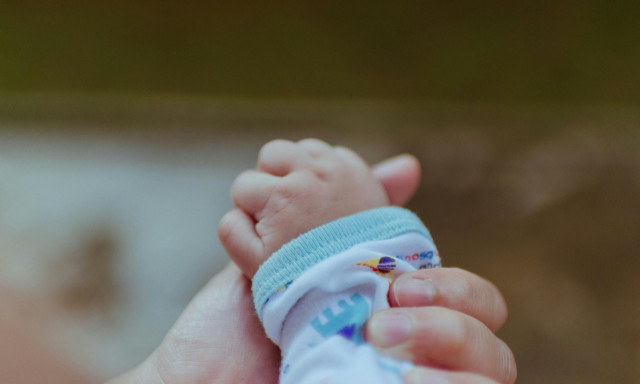 Σαντορίνη: Γεννήθηκε το πρώτο μωρό εν μέσω των σεισμών