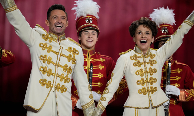 Χιου Τζάκμαν: Διαζύγιο «βόμβα» στο Χόλιγουντ - Χωρίζει η Σάτον Φόστερ για τα μάτια του