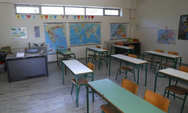 Σχολεία: Γιορτή 28ης Οκτωβρίου - Απουσίες για όσους δεν παραβρεθούν