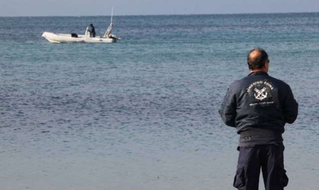 Βόλος: Τον ψάρεψε νεκρό και τον πέταξε στη θάλασσα
