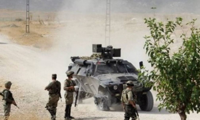 MEE: Η Τουρκία κατακλύζεται από «δακτύλιο φωτιάς» που απειλεί την εδαφική ενότητά της