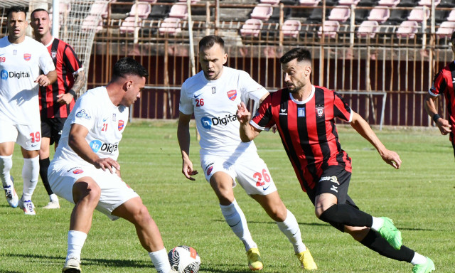 Super League 2: Η Παναχαϊκή φρέναρε στις καθυστερήσεις τον Πανιώνιο, αήττητη στο 95ο λεπτό η Κηφισιά