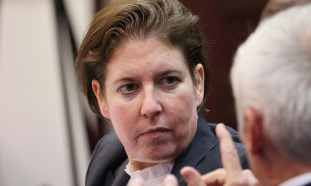 ΗΠΑ: Καταδικάστηκε η γυναίκα που κλείδωσε τον σύντροφό της σε μια βαλίτσα για ώρες μέχρι να πεθάνει