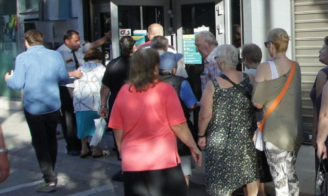 Ακρίβεια: Σε απόγνωση οι συνταξιούχοι – 60% λαμβάνουν κάτω από 1.000 ευρώ