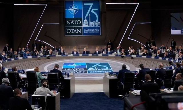 Η Νότιος Κορέα ενημερώνει το ΝΑΤΟ για την ανάπτυξη στρατιωτών του Κιμ Γιονγκ Ουν στη Ρωσία