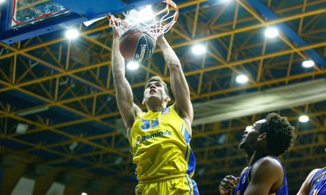 Greek Basketball League: Το Περιστέρι πήρε το θρίλερ κόντρα στο Λαύριο με εκπληκτικό Ζούγρη