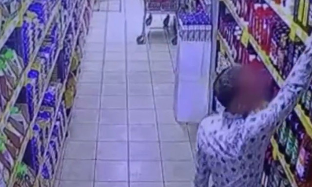 Τουρκία: Έκλεψε δύο μπουκάλια λάδι κρύβοντάς τα στο παντελόνι του